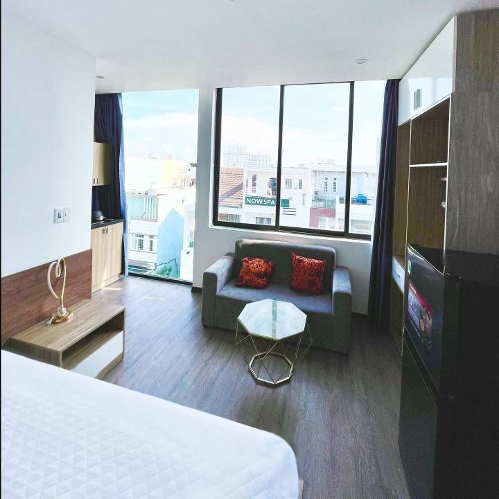 https://danang.rent/137-large_default/apartamenty-great-views.jpg